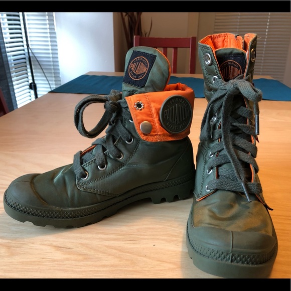 Palladium Puddle Hi-top Ankle Boots - Picture 2 of 8